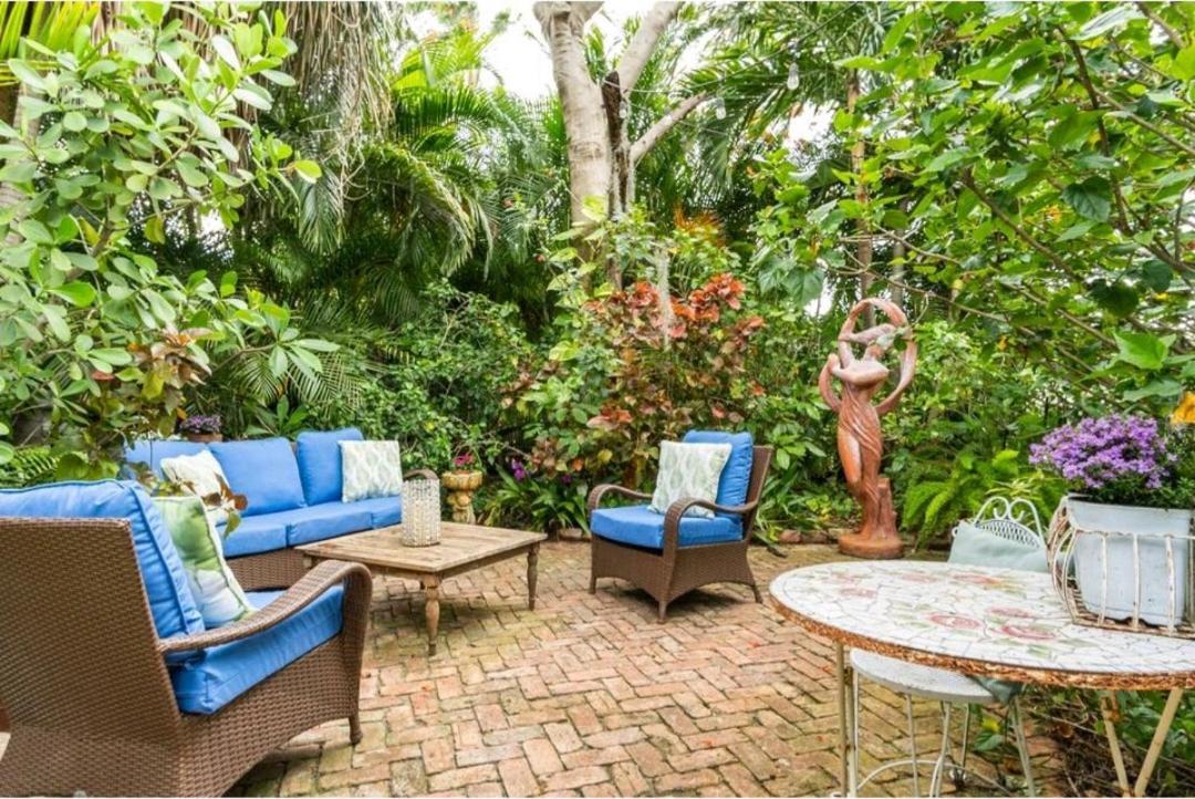 Chateau Gardens Hotel Lake Worth Beach Eksteriør billede